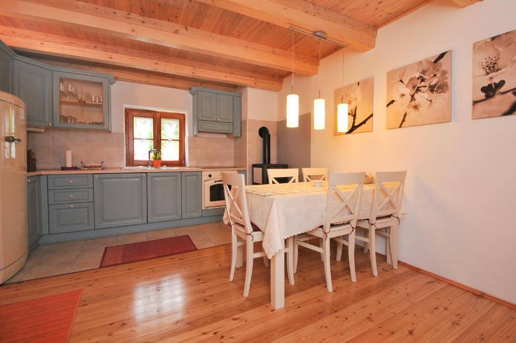 Apartments Tonkli Logje 객실 사진